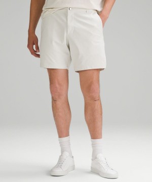 Lululemon Commission Klassiska-Fit 7" Warpstreme Shorts Herr Beige Sverige | CPMQOW824