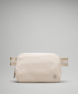 Lululemon Everywhere 1L Wordmark Bältesväska Herr Vita Beige Vita Sverige | KQELAS107
