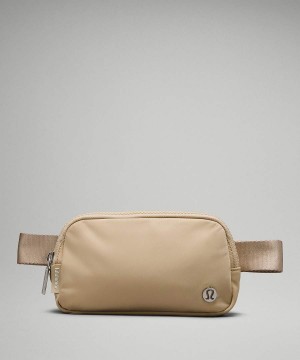 Lululemon Everywhere Mini Bältesväska Dam Khaki Sverige | HCPUAY246