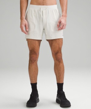 Lululemon License to Train Linerless 5" Shorts Herr Beige Sverige | GUJDZH406