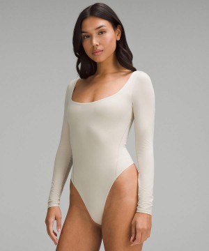 Lululemon Wundermost Ultra-Soft Nulu Square-Neck Long-Sleeve Body Dam Beige Sverige | FKQTDI317