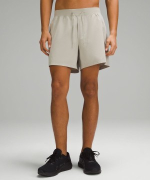 Lululemon Zeroed In Linerless 5" Shorts Herr Beige Sverige | DJCKNA304
