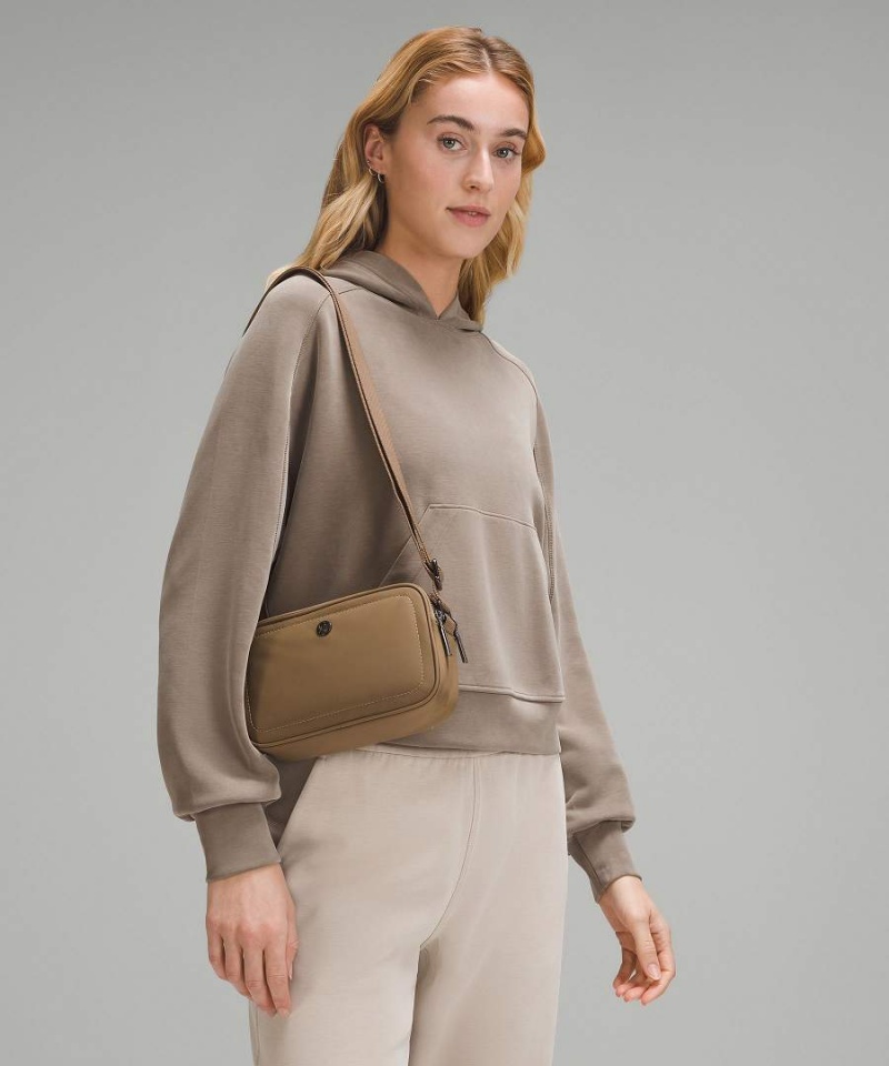 Lululemon Camera 2L Crossbody Väska Dam Svarta Guld Sverige | QBJYOU017