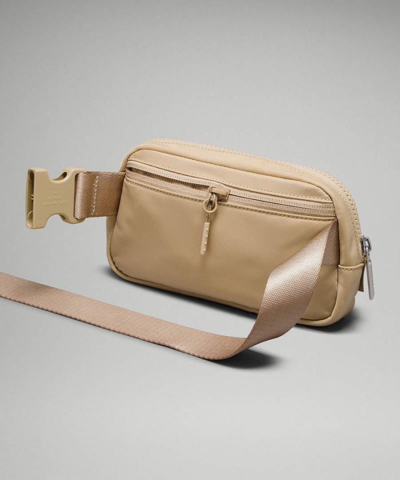 Lululemon Everywhere Mini Bältesväska Herr Khaki Sverige | WSQYRK127