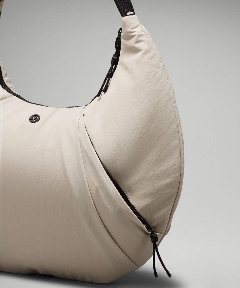 Lululemon Plisserad Shoulder Bag 10L Axelväska Dam Beige Svarta Sverige | IPQRSF310