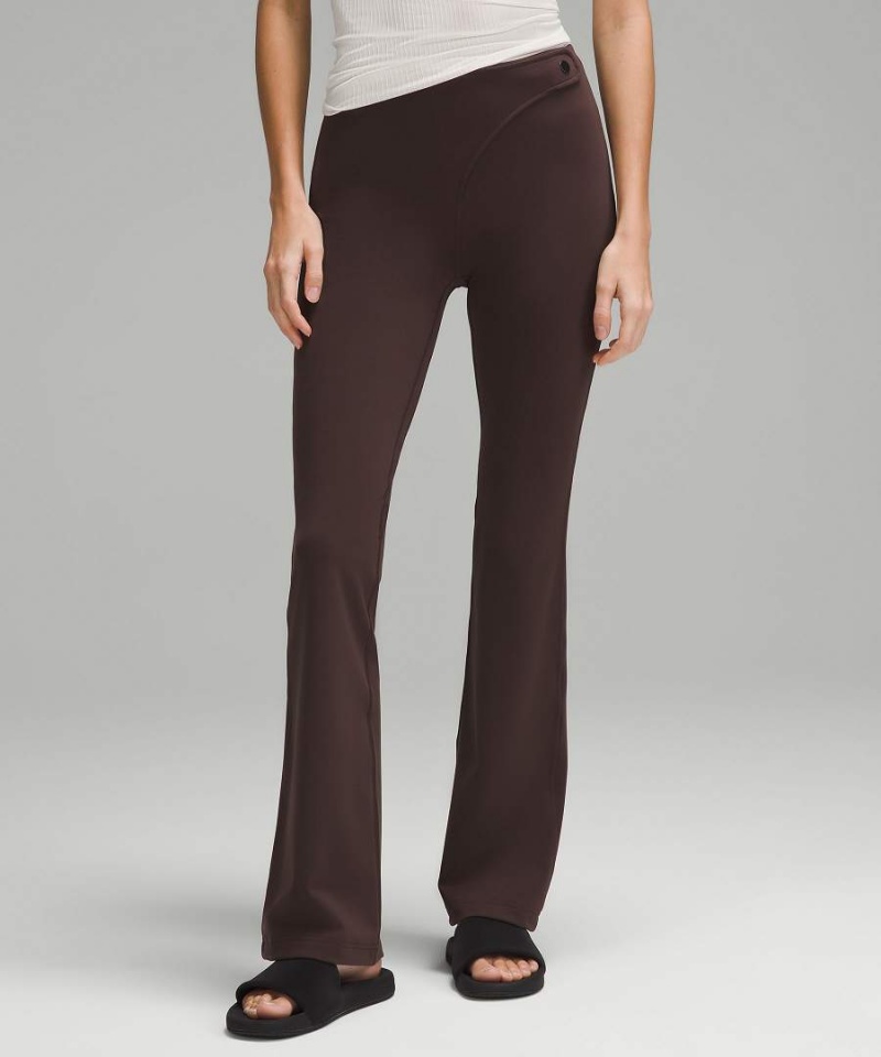 Lululemon SmoothCover Wrap-Midja Flared Pant 32\