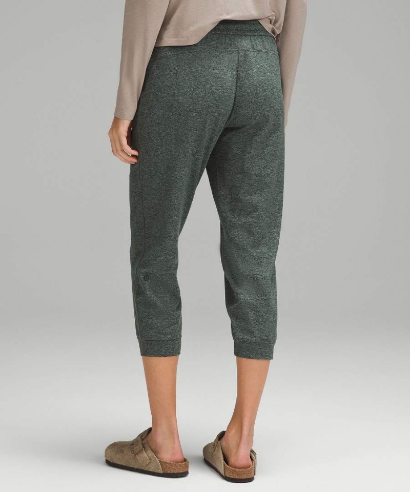 Lululemon Soft Jersey Klassiska-Fit Mid-Rise Cropped Joggingbyxor Dam Gröna Sverige | PCKWFH037