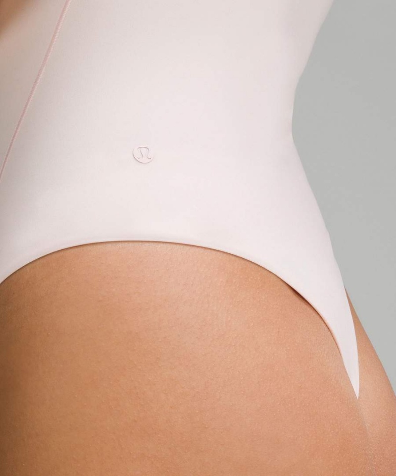 Lululemon Wundermost Ultra-Soft Nulu Asymmetrical Body Dam Ljusröda Sverige | CUYMXS502