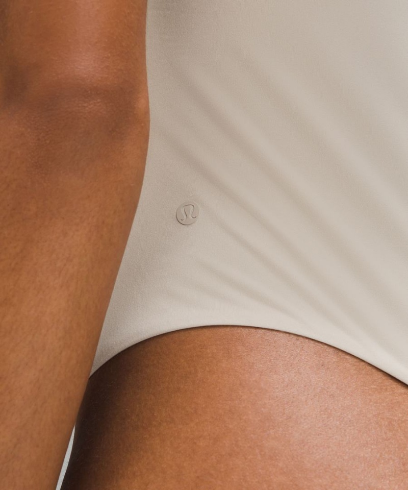 Lululemon Wundermost Ultra-Soft Nulu Korta-Sleeve Crew String Body Dam Bruna Sverige | IQVXSR692